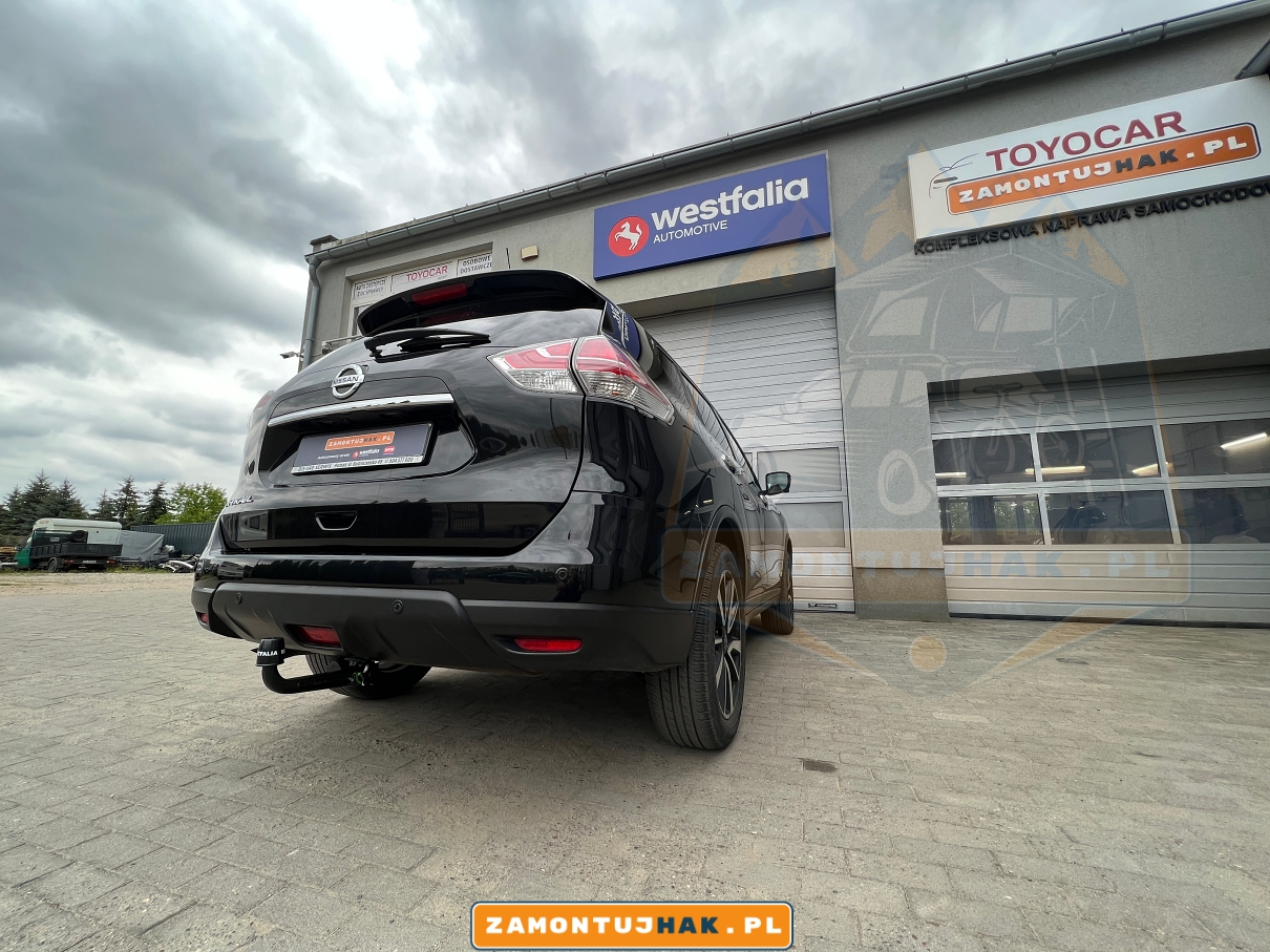 Nissan X-Trail 2017 z hakem wypinanym pionowo Westfalia A40V - funkcjonalność i elastyczność dla Twojego SUV-a